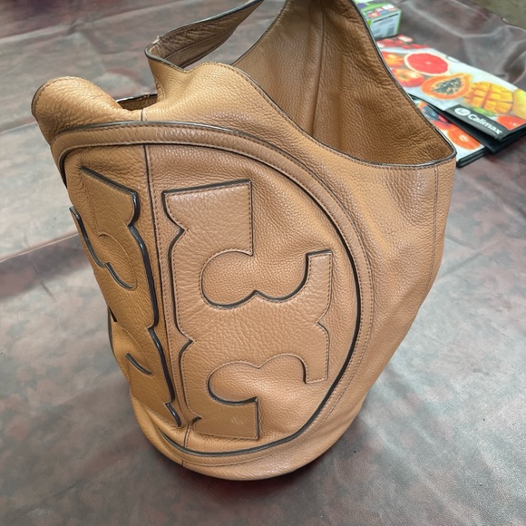 Authentic Rare Tory Burch All T Hobo Shoulder Bag Leather Purse Handbag - Picture 2 of 16